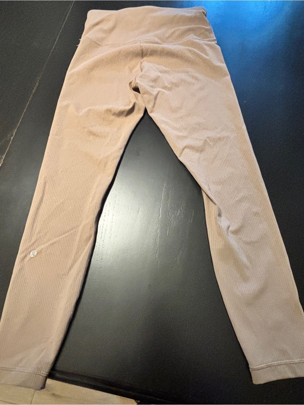 Lululemon size 6. Women’s yoga pants in Tan